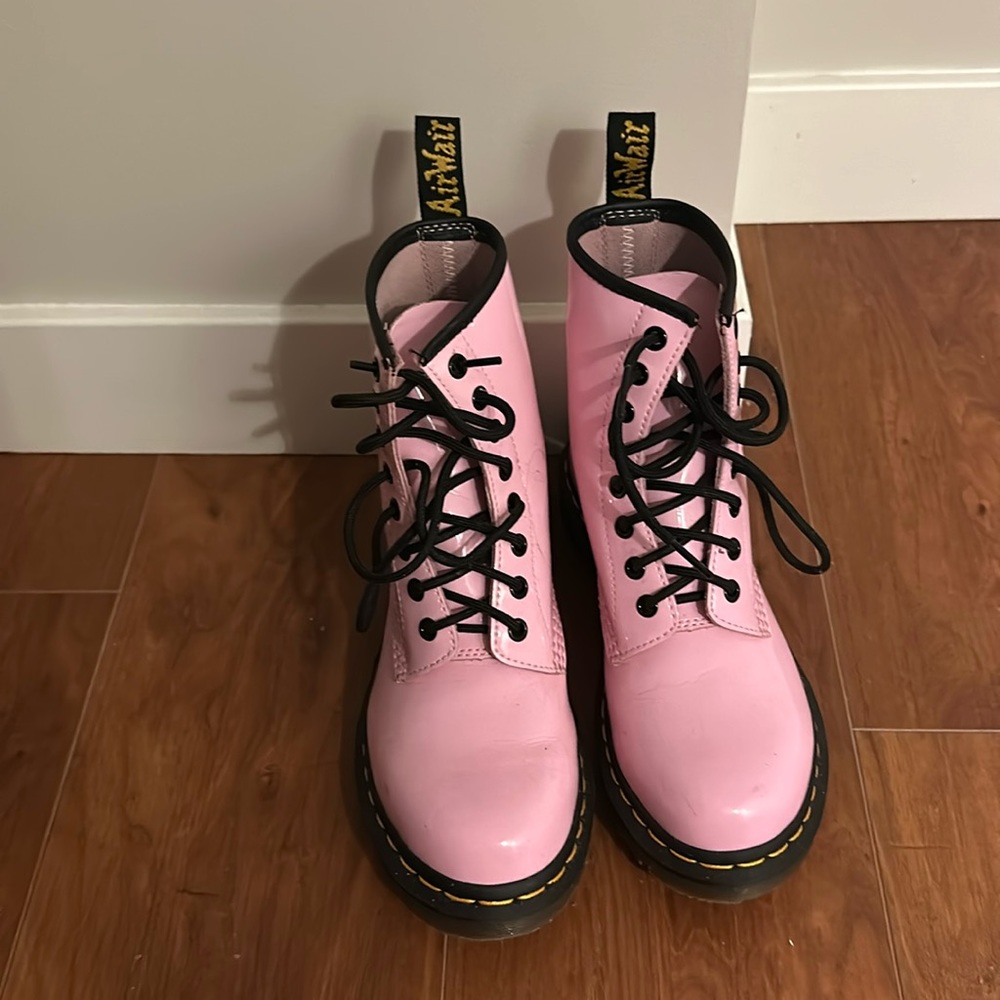Pink Doctor Martens 1460